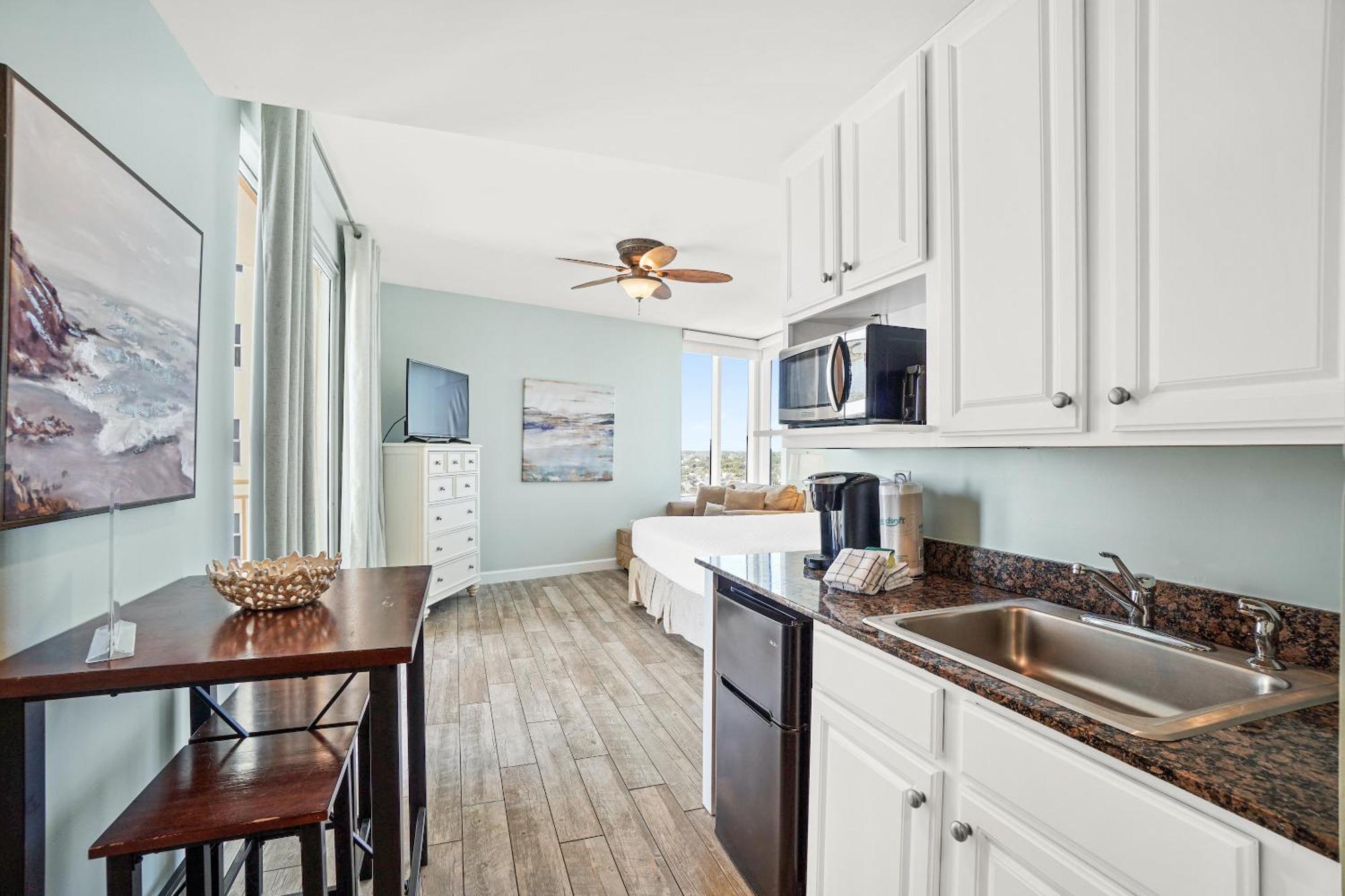Splash Beach Resort By Panhandle Getaways Panama City Beach Room photo